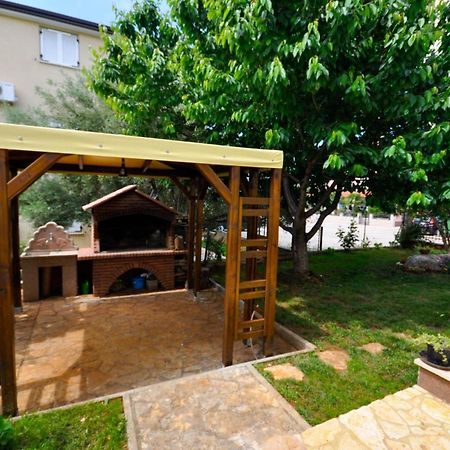 Ferienwohnung Fuer 2 Personen 30 M2 In Novigrad, Istrien Karpinjan Kültér fotó
